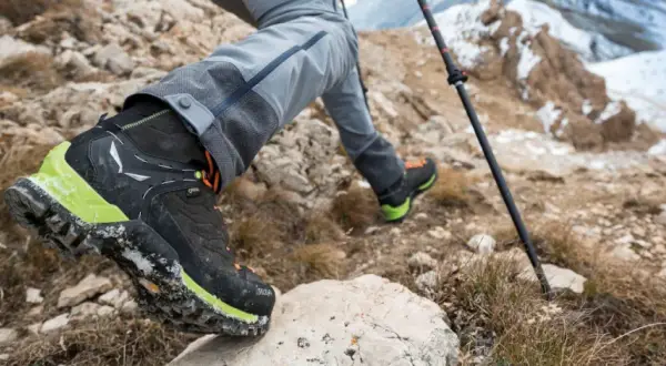 Polecane buty trekkingowe: Jak wybrać idealne dla Ciebie?